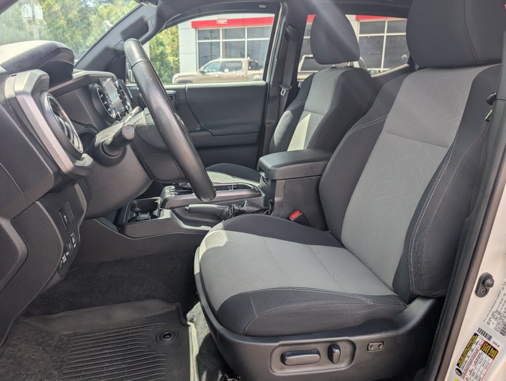 Used 2021 Toyota Tacoma TRD Sport RWD image 12