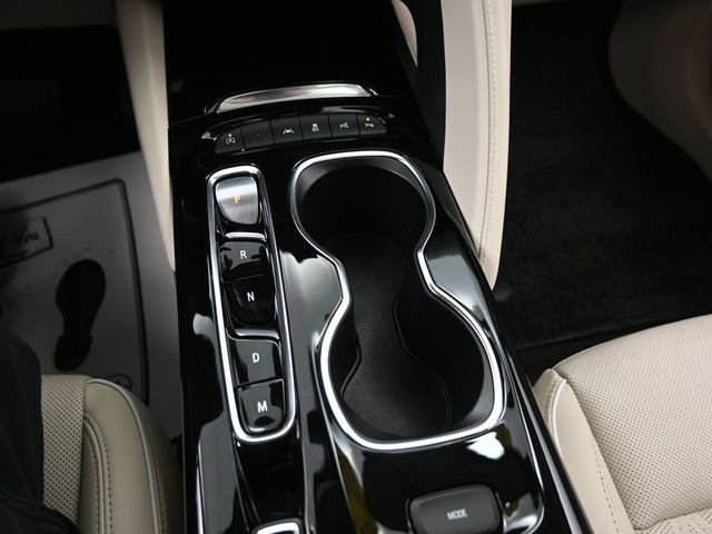 Used 2023 Buick Envision Avenir image 11