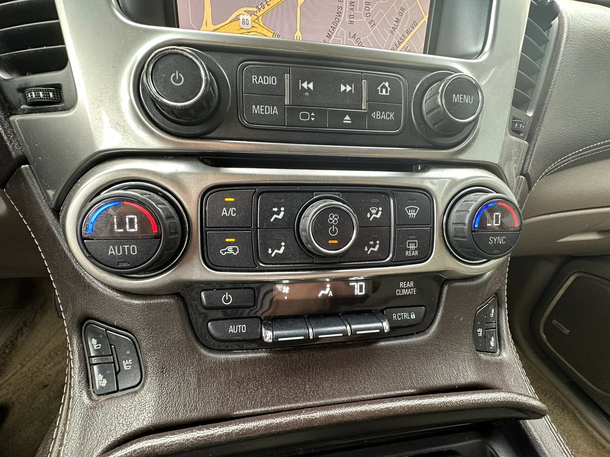 Used 2015 Chevrolet Tahoe LTZ AWD/4WD image 30