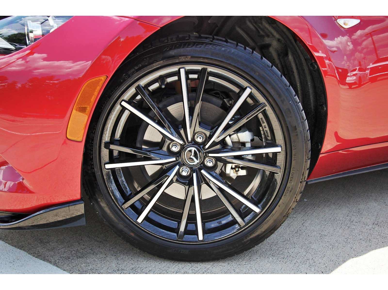 Used 2024 MAZDA MX-5 Miata RF Grand Touring RWD image 24