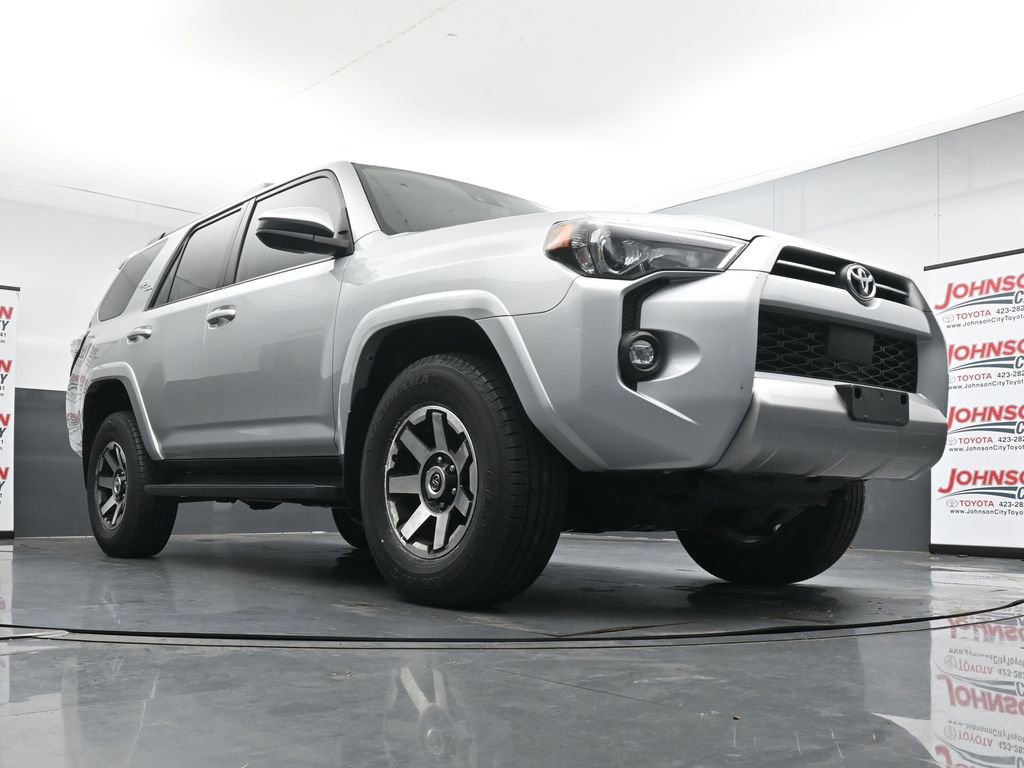 Used 2024 Toyota 4Runner TRD Off-Road AWD/4WD image 18