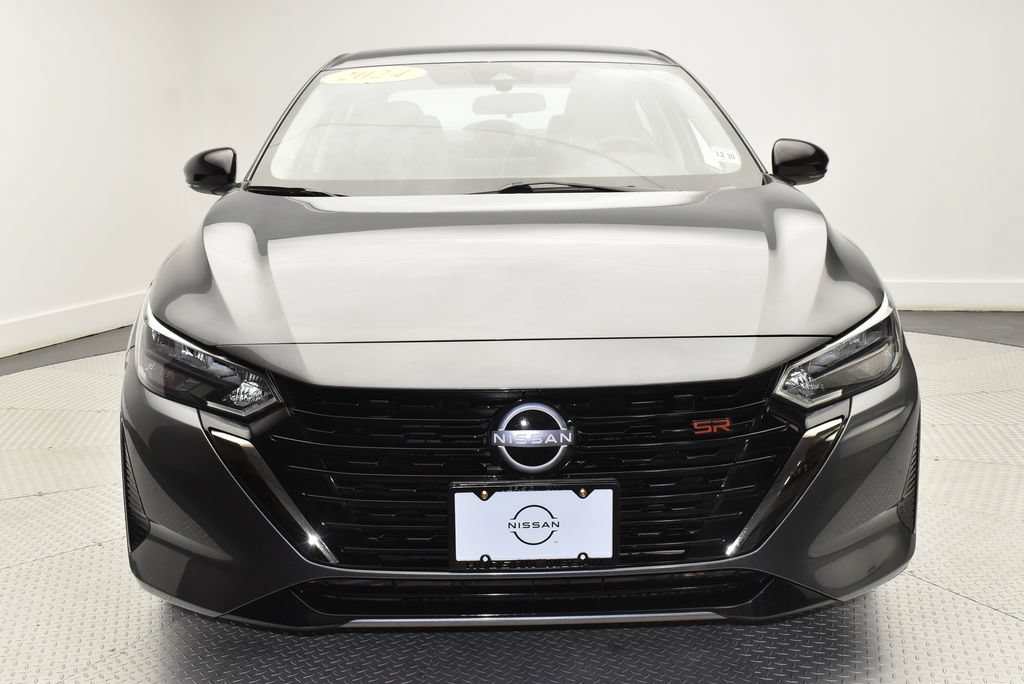 Used 2024 Nissan Sentra SR FWD image 2