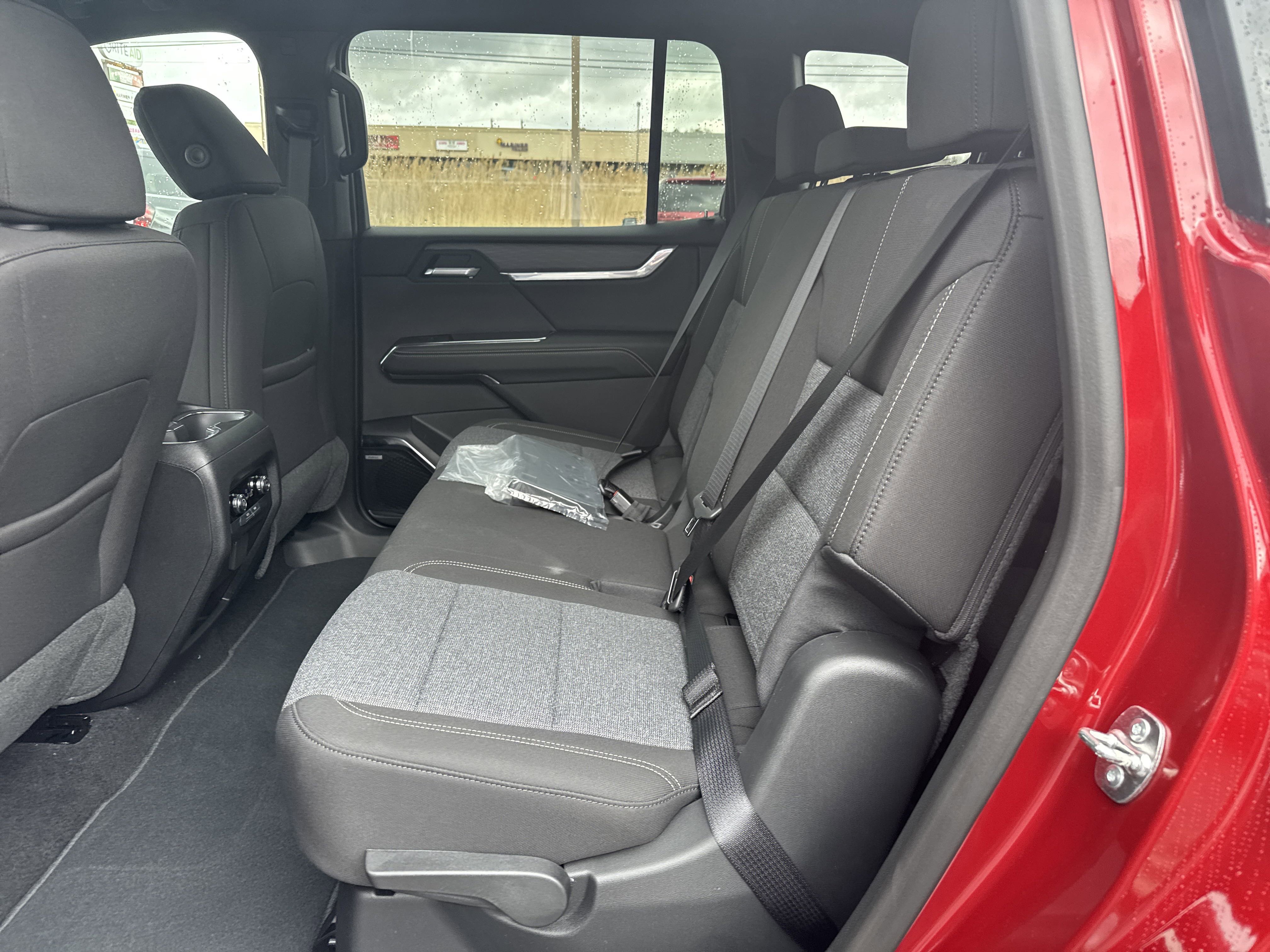 New 2025 GMC Acadia Elevation image 13