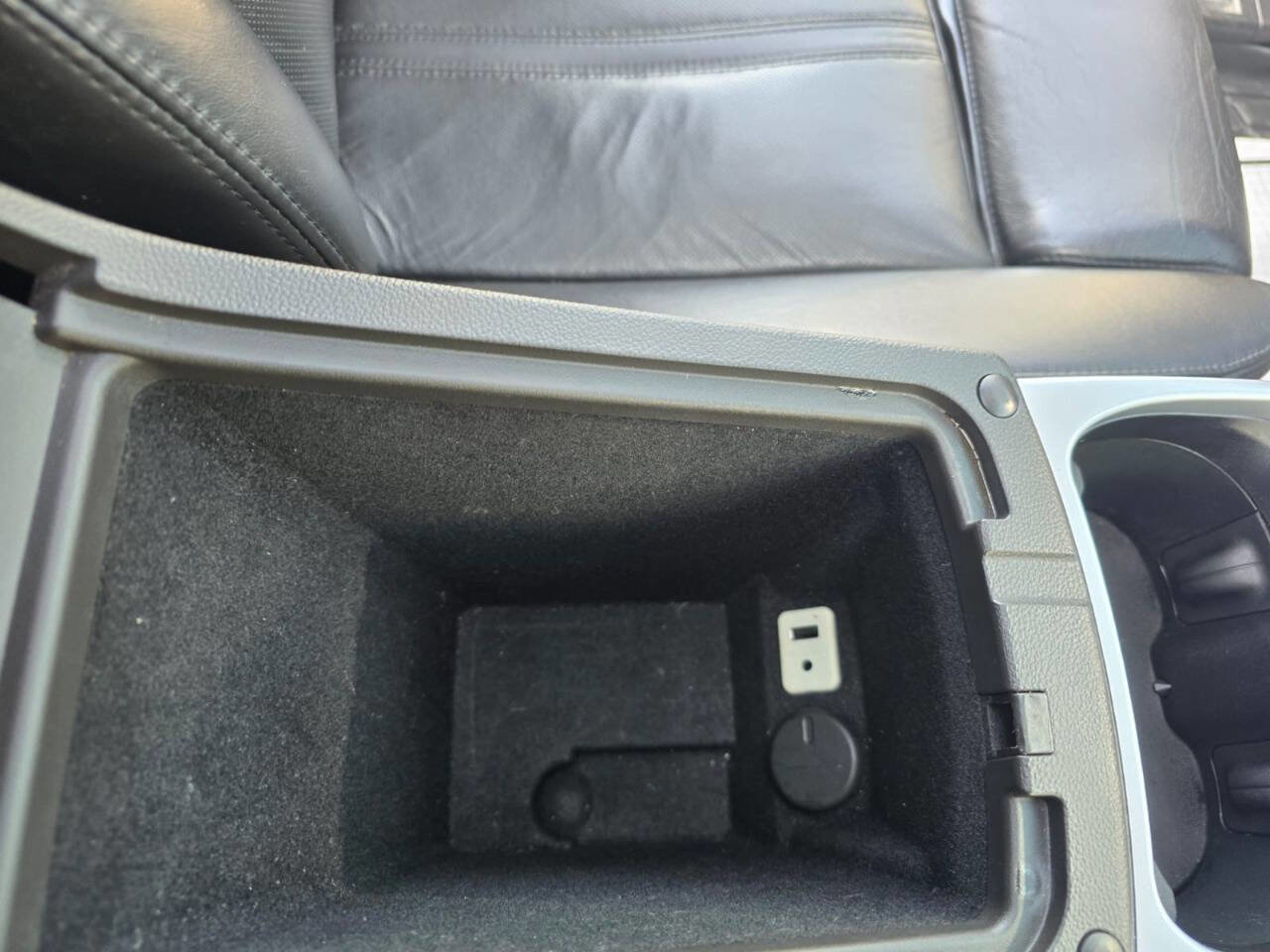 Used 2010 Cadillac SRX Premium image 53