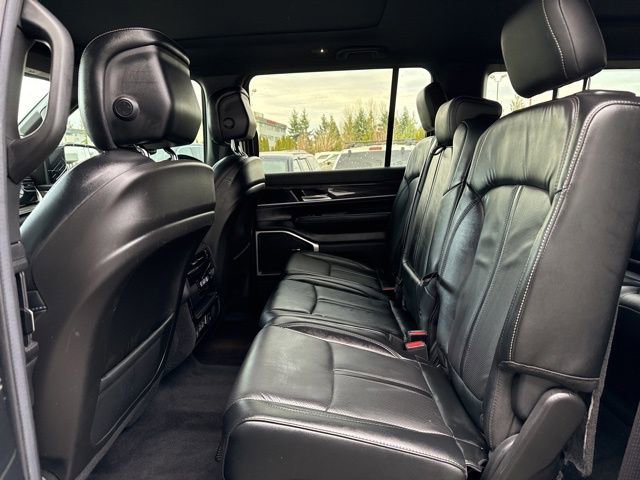 Used 2022 Jeep Wagoneer Series II w/ Premium Group I image 17