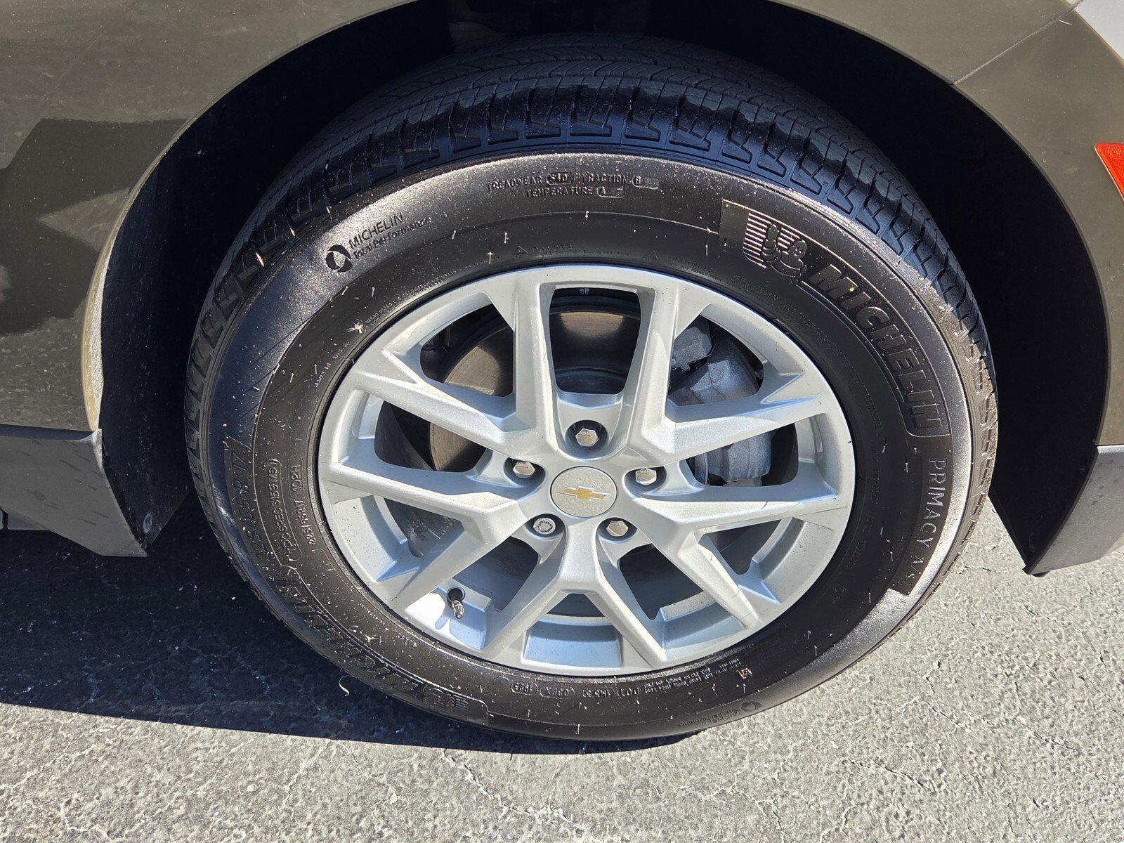 Used 2024 Chevrolet Equinox LT FWD image 12