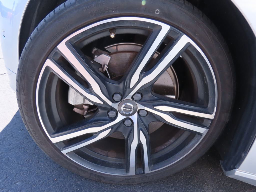 Used 2019 Volvo V90 T6 R-Design w/ Advanced Package image 15