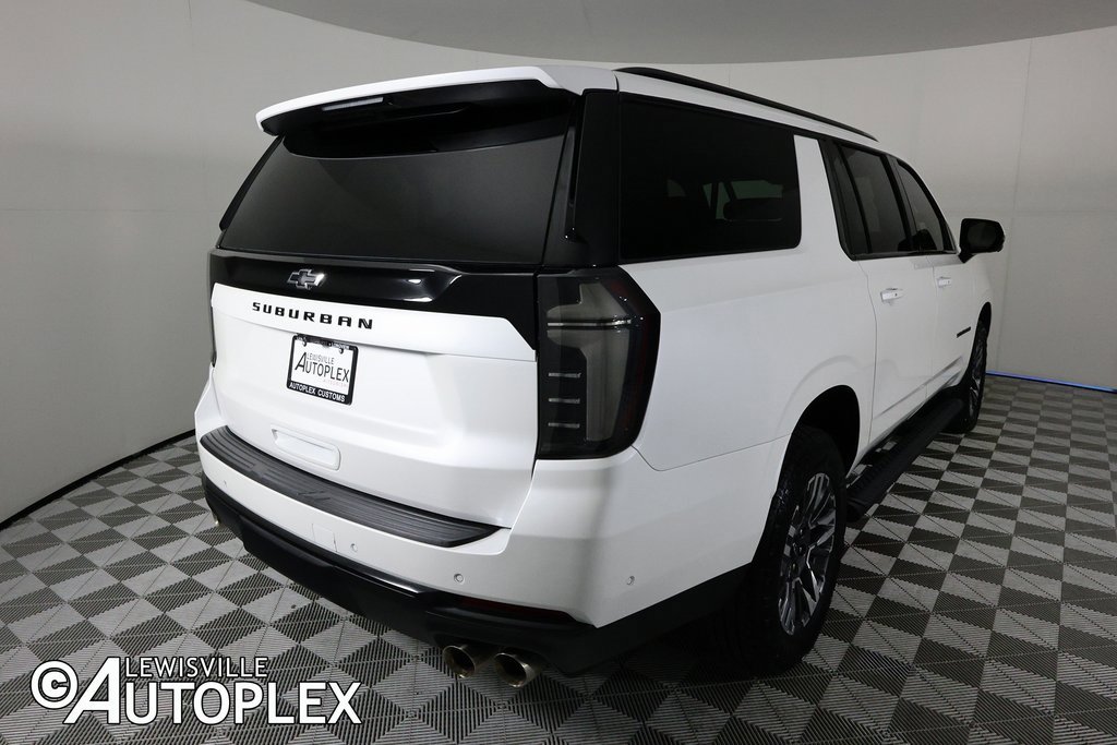 Used 2025 Chevrolet Suburban Z71 w/ Comfort Package image 5