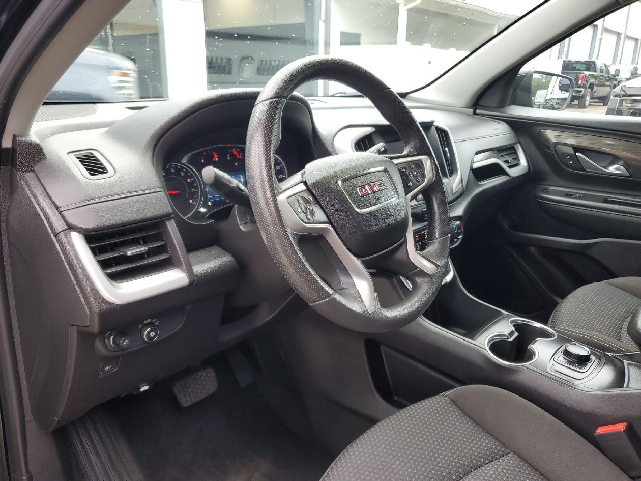 Used 2024 GMC Terrain SLE AWD/4WD image 19