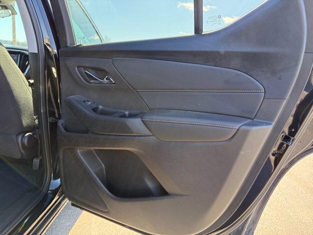 Used 2021 Chevrolet Traverse LS image 28