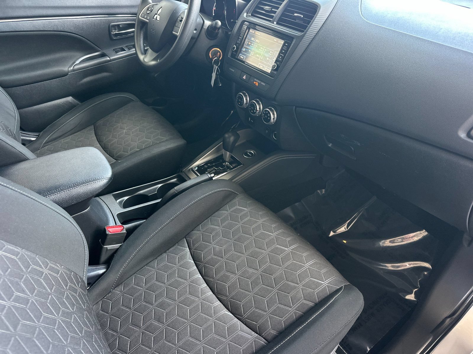 Used 2024 Mitsubishi Outlander Sport ES AWD/4WD image 15