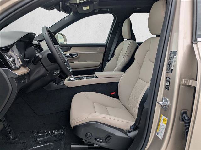 Used 2026 Volvo XC90 T8 Plus w/ Protection Package Premier image 4