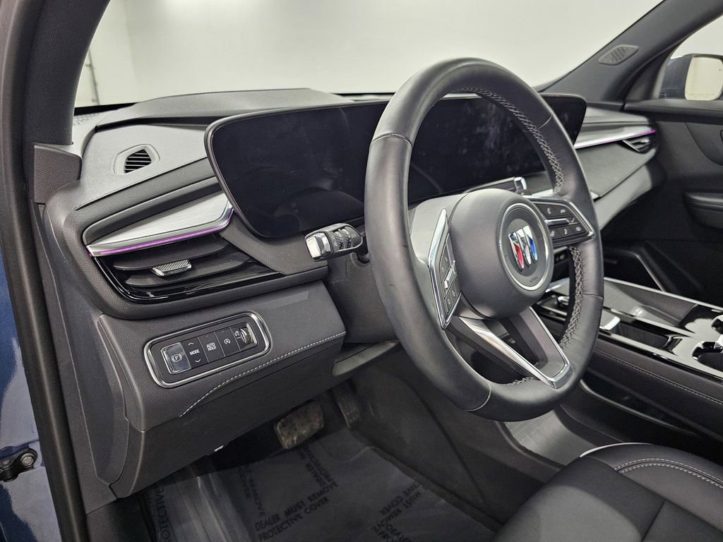 Used 2025 Buick Enclave Preferred image 10