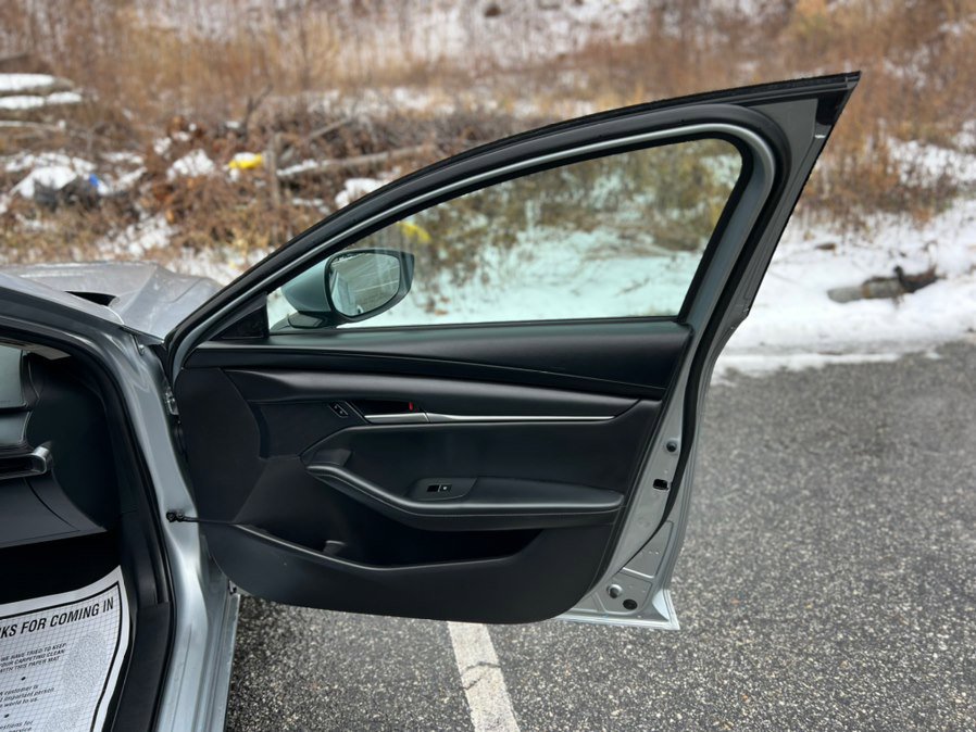 Used 2020 MAZDA MAZDA3 Sedan w/ Select Package image 33