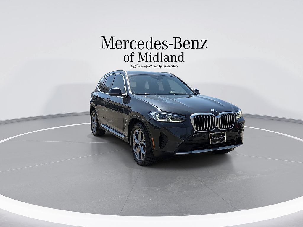 Used 2022 BMW X3 xDrive30i AWD/4WD image 2