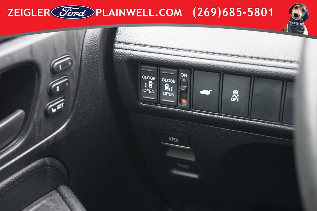 Used 2025 Honda Odyssey Sport-L image 32