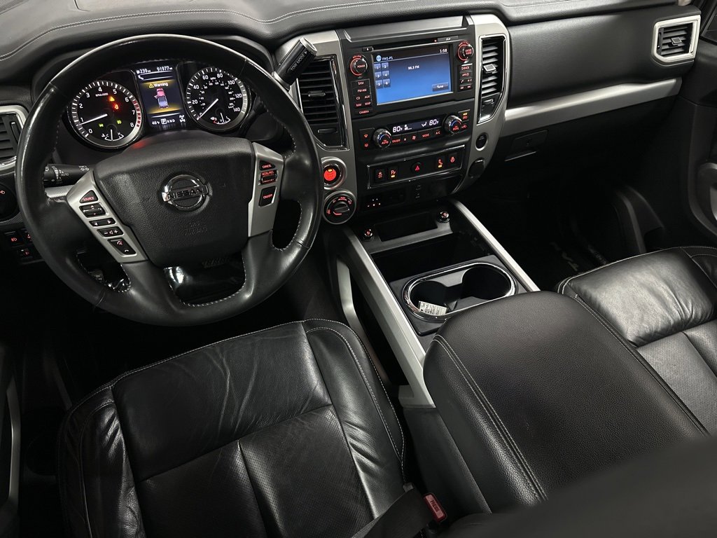 Used 2017 Nissan Titan PRO-4X w/ Pro-4x Convenience Package image 14