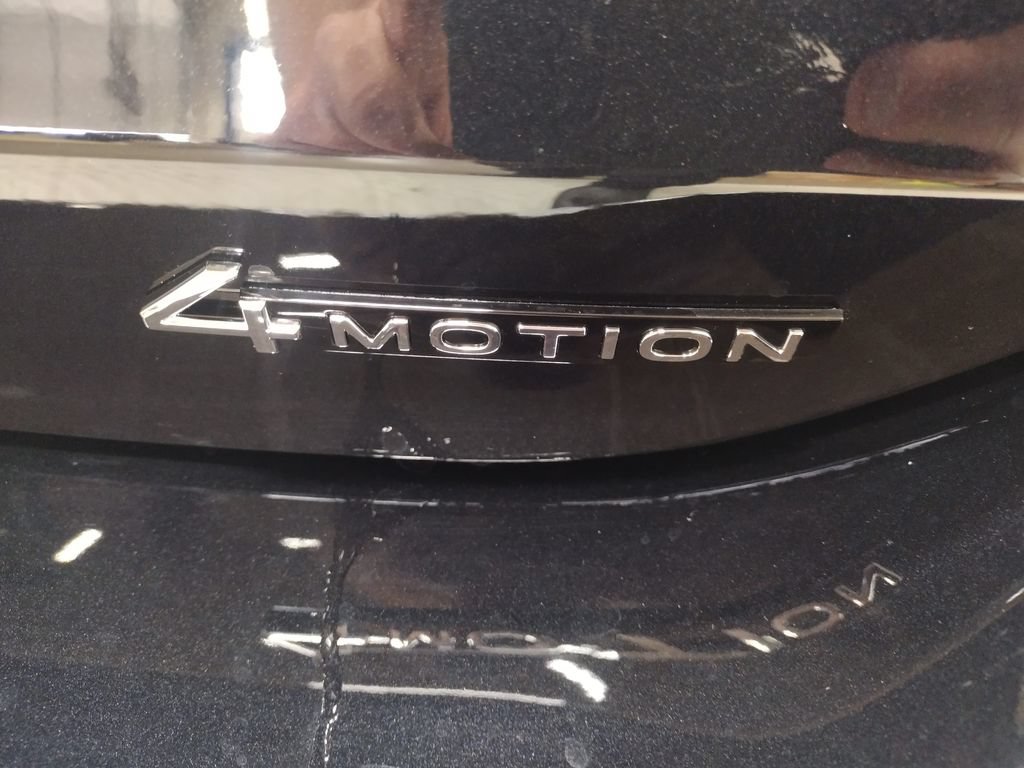 New 2026 Volkswagen Tiguan SE AWD/4WD image 13