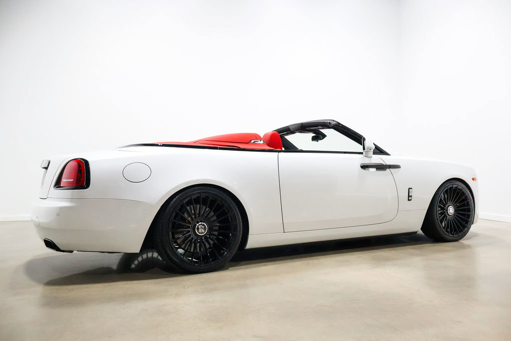 Used 2019 Rolls-Royce Dawn RWD image 71