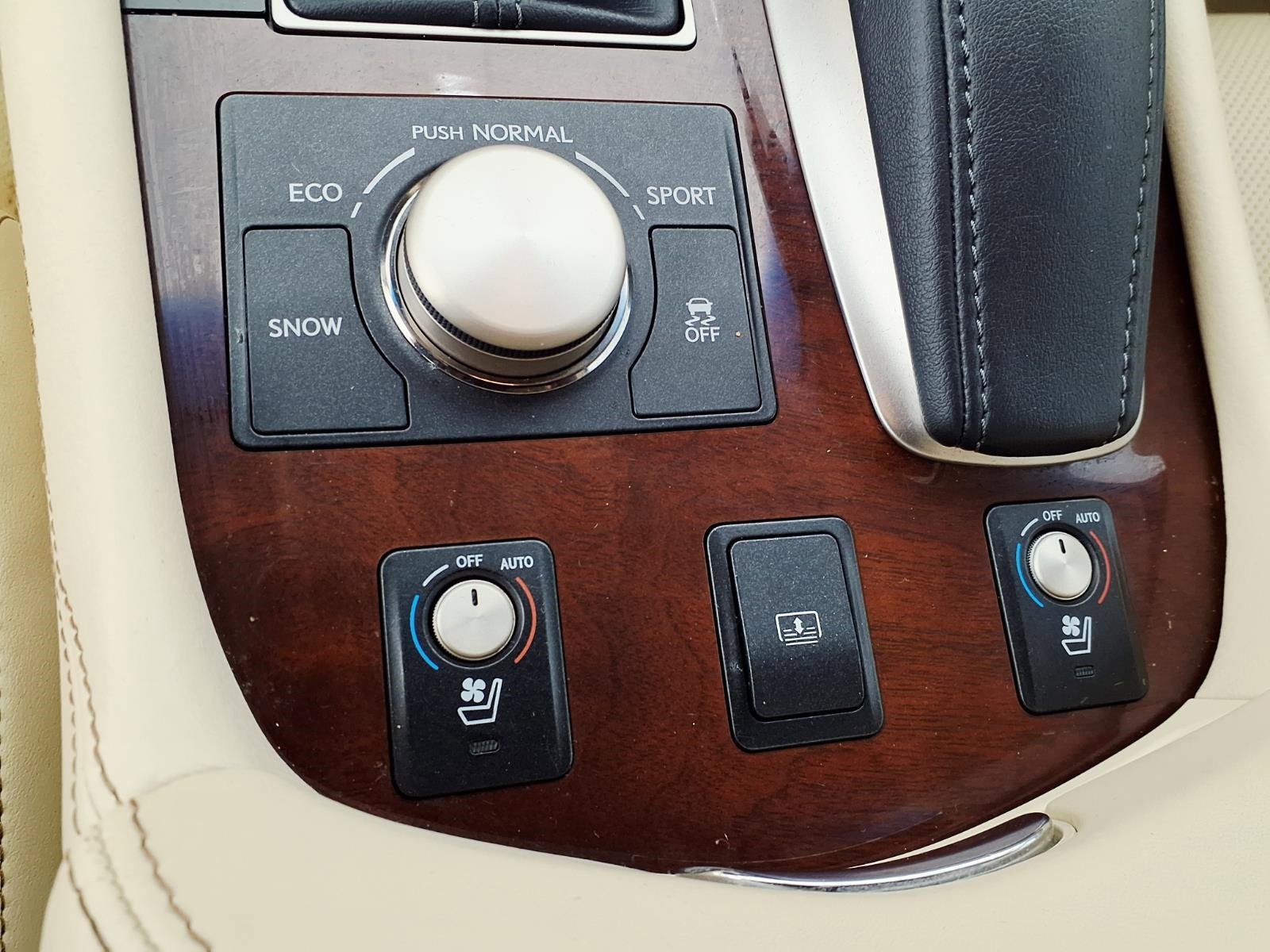 Used 2014 Lexus LS 460 L image 22