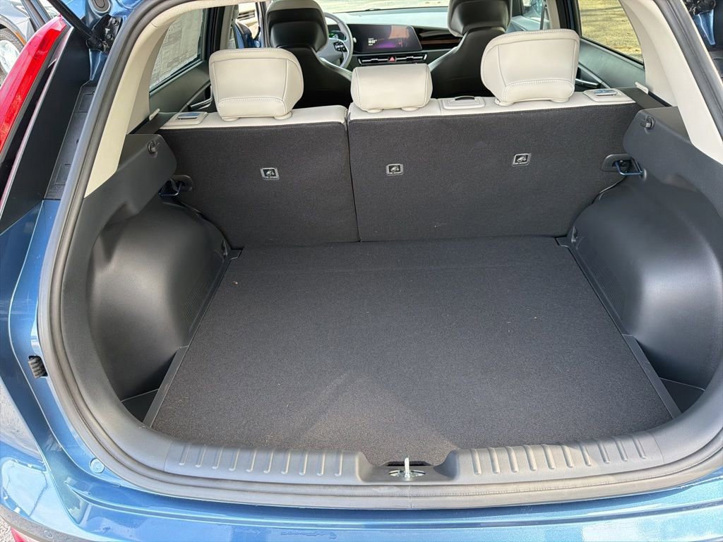 Certified 2025 Kia Niro EX image 25