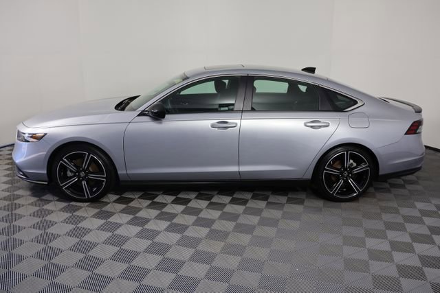 Used 2025 Honda Accord Sport image 5