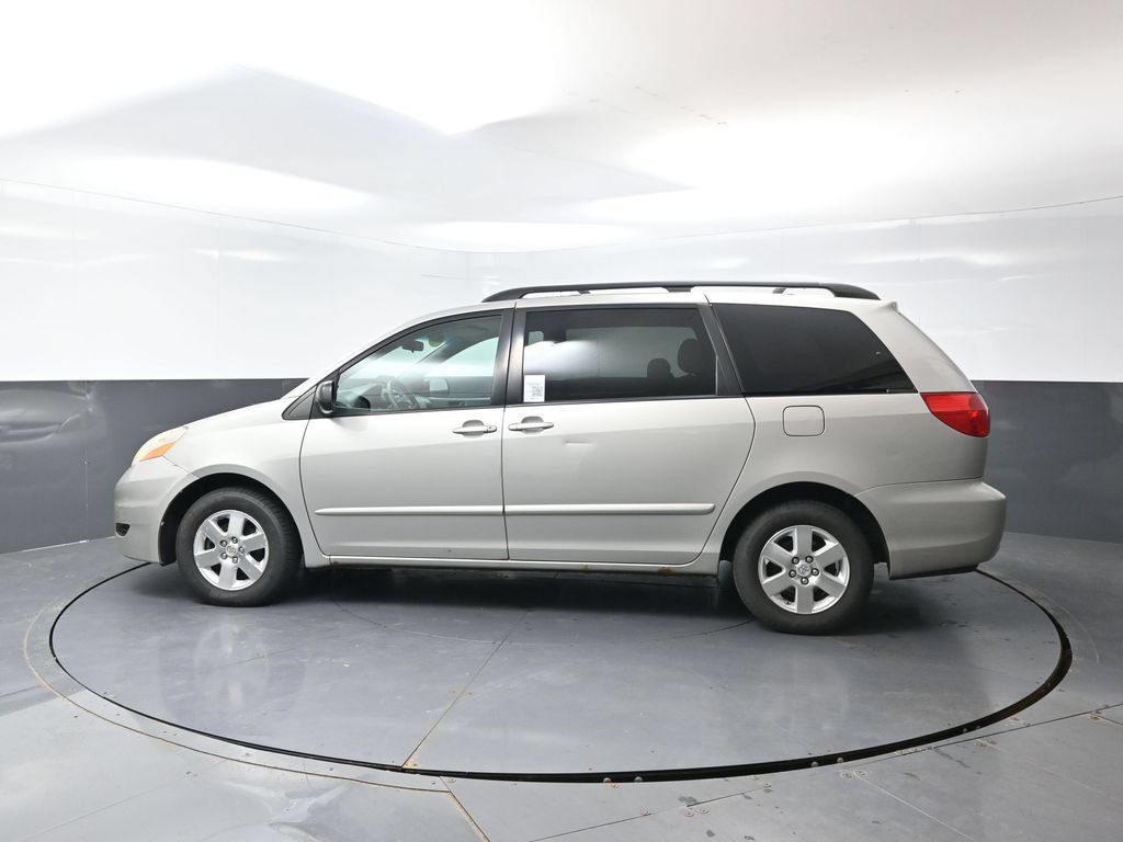 Used 2008 Toyota Sienna CE FWD image 6