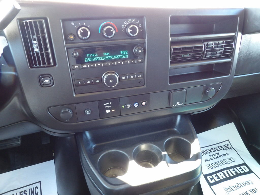 Used 2022 Chevrolet Express 3500 w/ Driver Convenience Package image 22