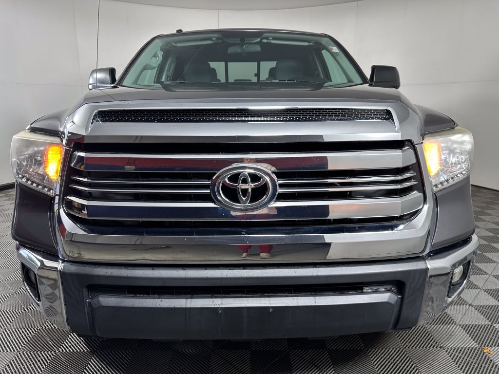 Used 2016 Toyota Tundra SR5 AWD/4WD image 8