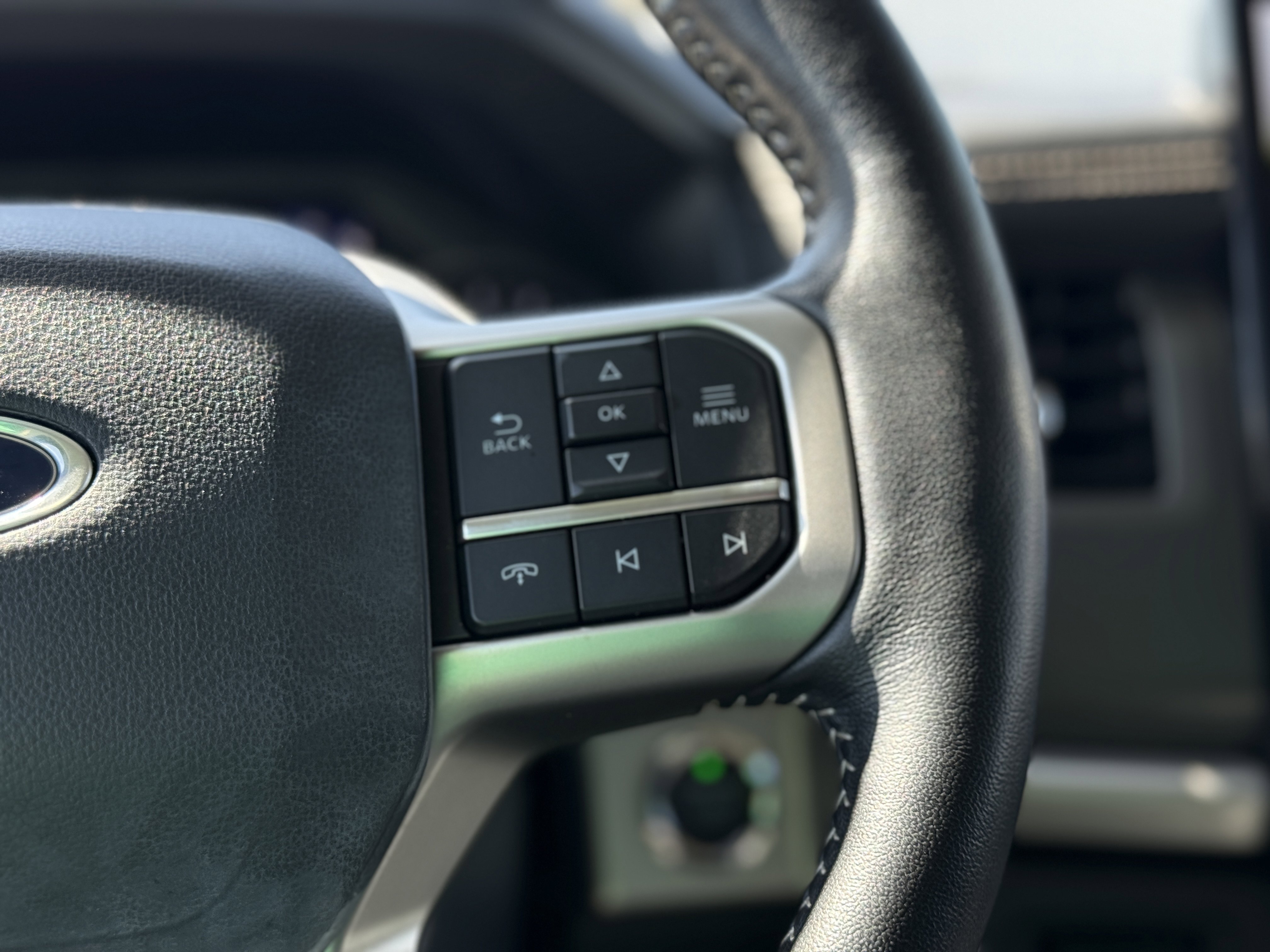 Used 2024 Ford Expedition XLT image 12