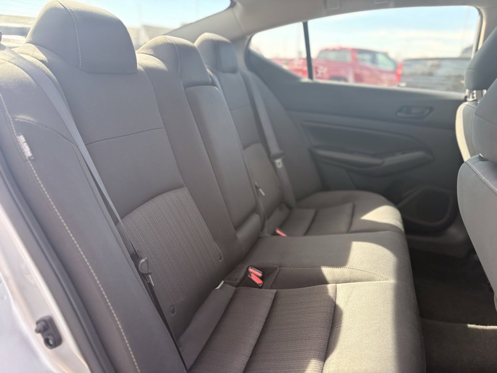 Used 2024 Nissan Altima 2.5 SV image 12