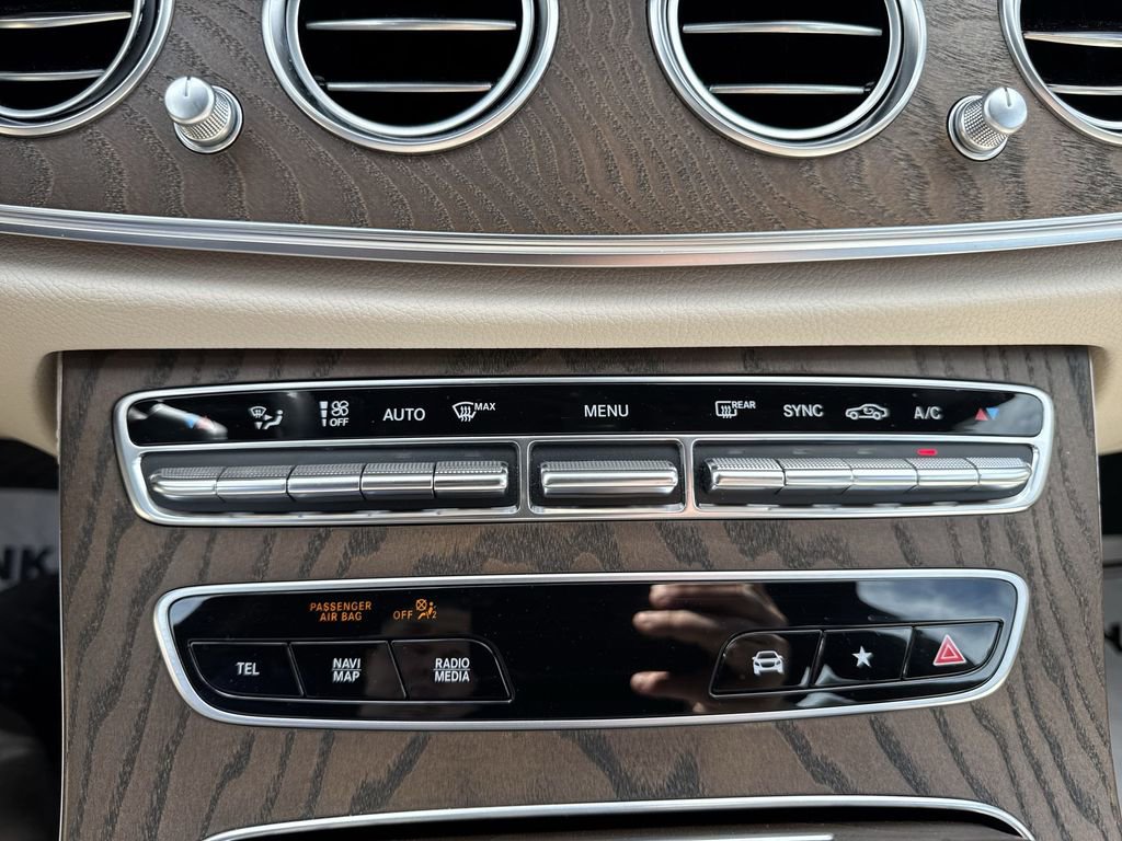 Used 2022 Mercedes-Benz E 350 Sedan image 19