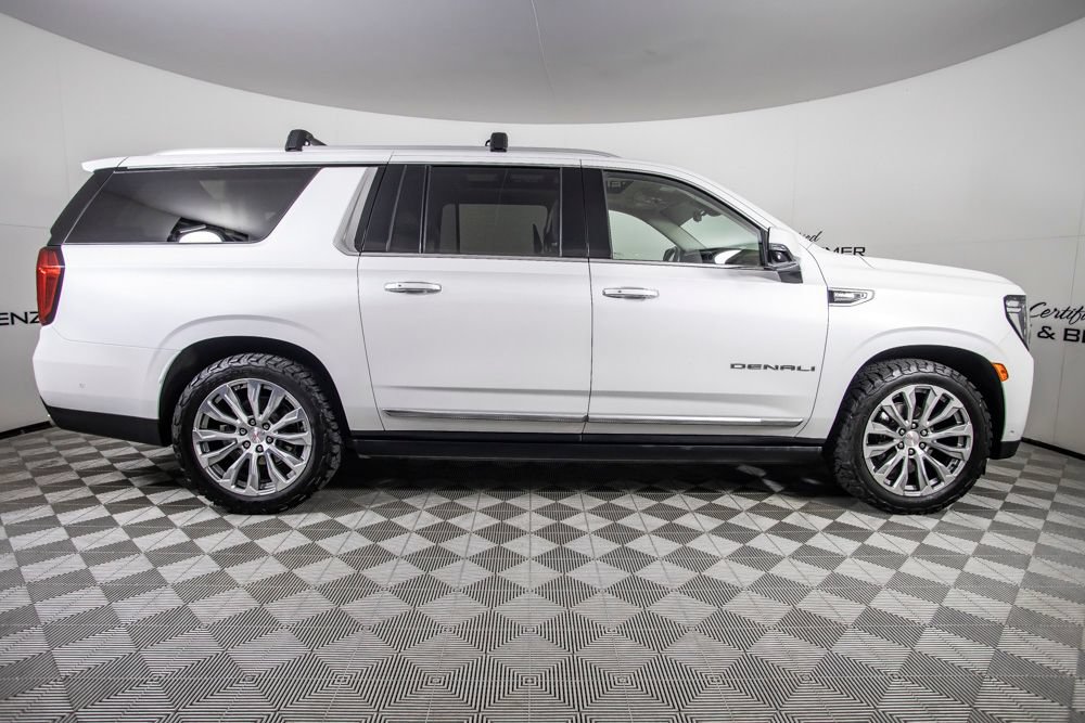 Used 2023 GMC Yukon XL Denali w/ Denali Reserve Package AWD/4WD image 3