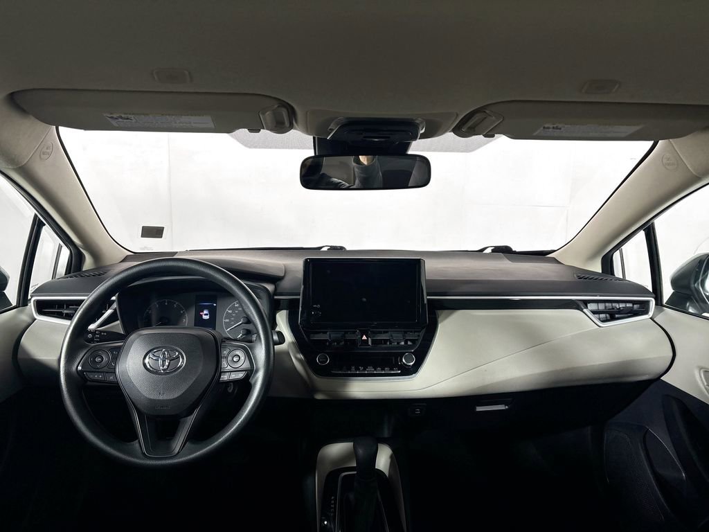 Used 2023 Toyota Corolla LE image 12