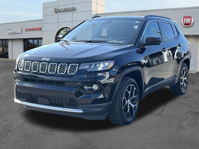 Used 2024 Jeep Compass Limited AWD/4WD image 3