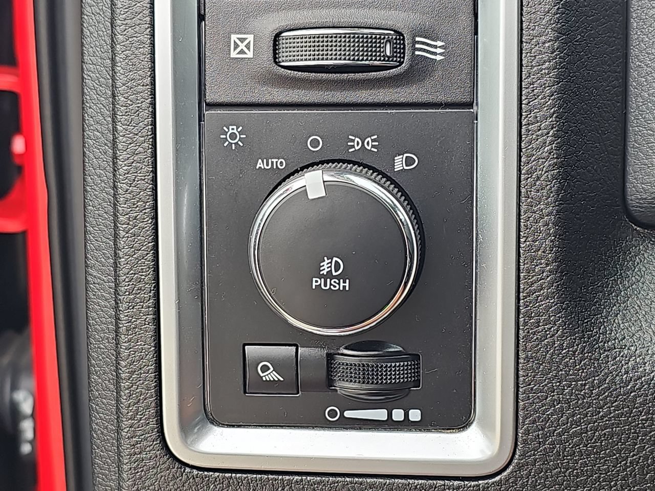 Used 2019 RAM 1500 Big Horn AWD/4WD image 29