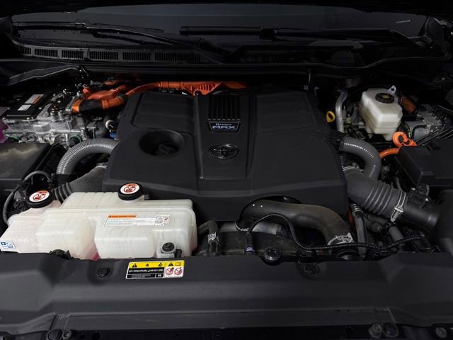 Used 2024 Toyota Tundra Capstone AWD/4WD image 14