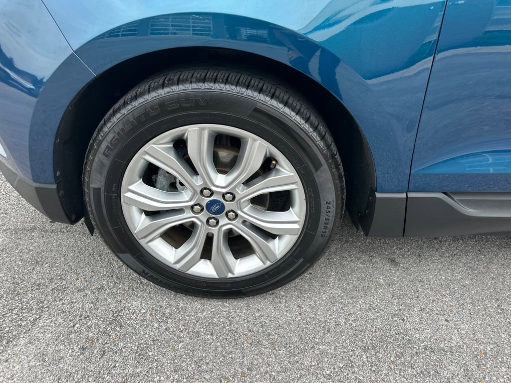 Used 2020 Ford Edge Titanium FWD image 5