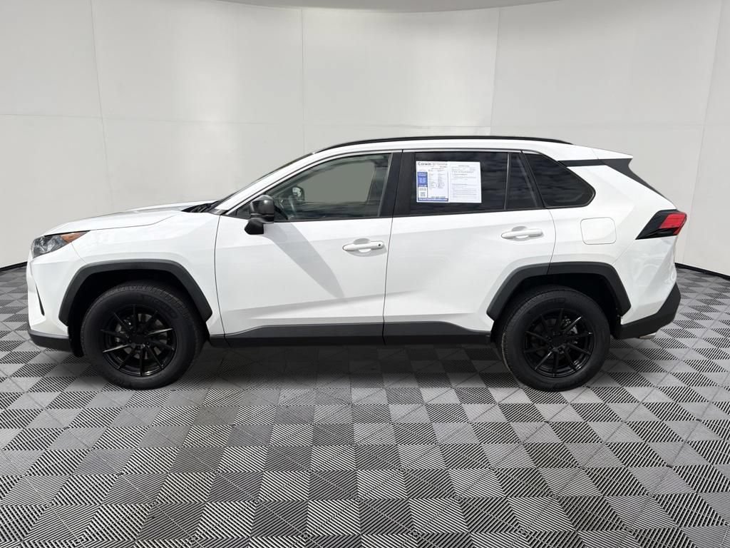 Used 2019 Toyota RAV4 LE w/ Carpet Mat Package AWD/4WD image 4