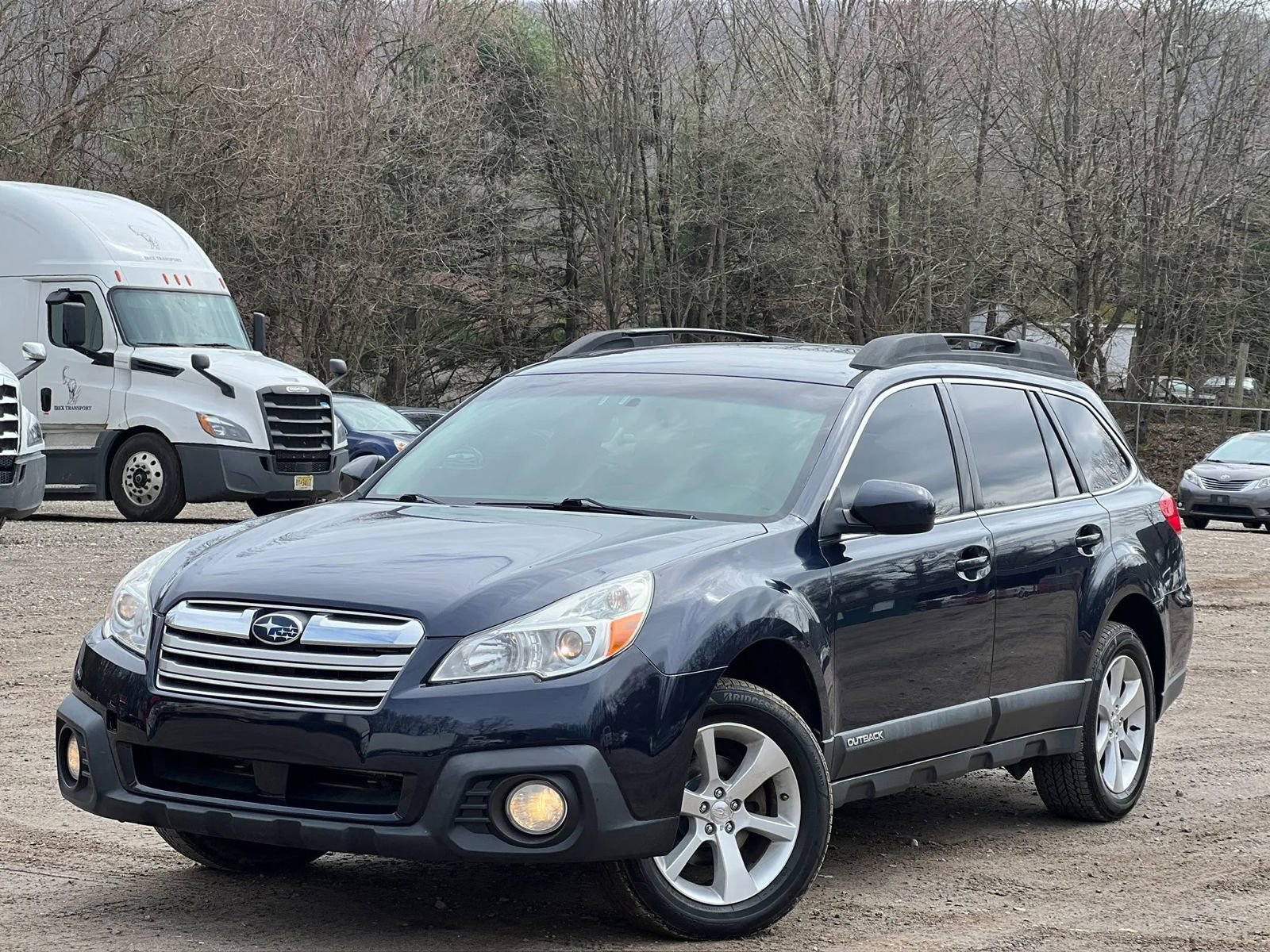 Used 2013 Subaru Outback 2.5i Limited w/ Moonroof Pkg image 2