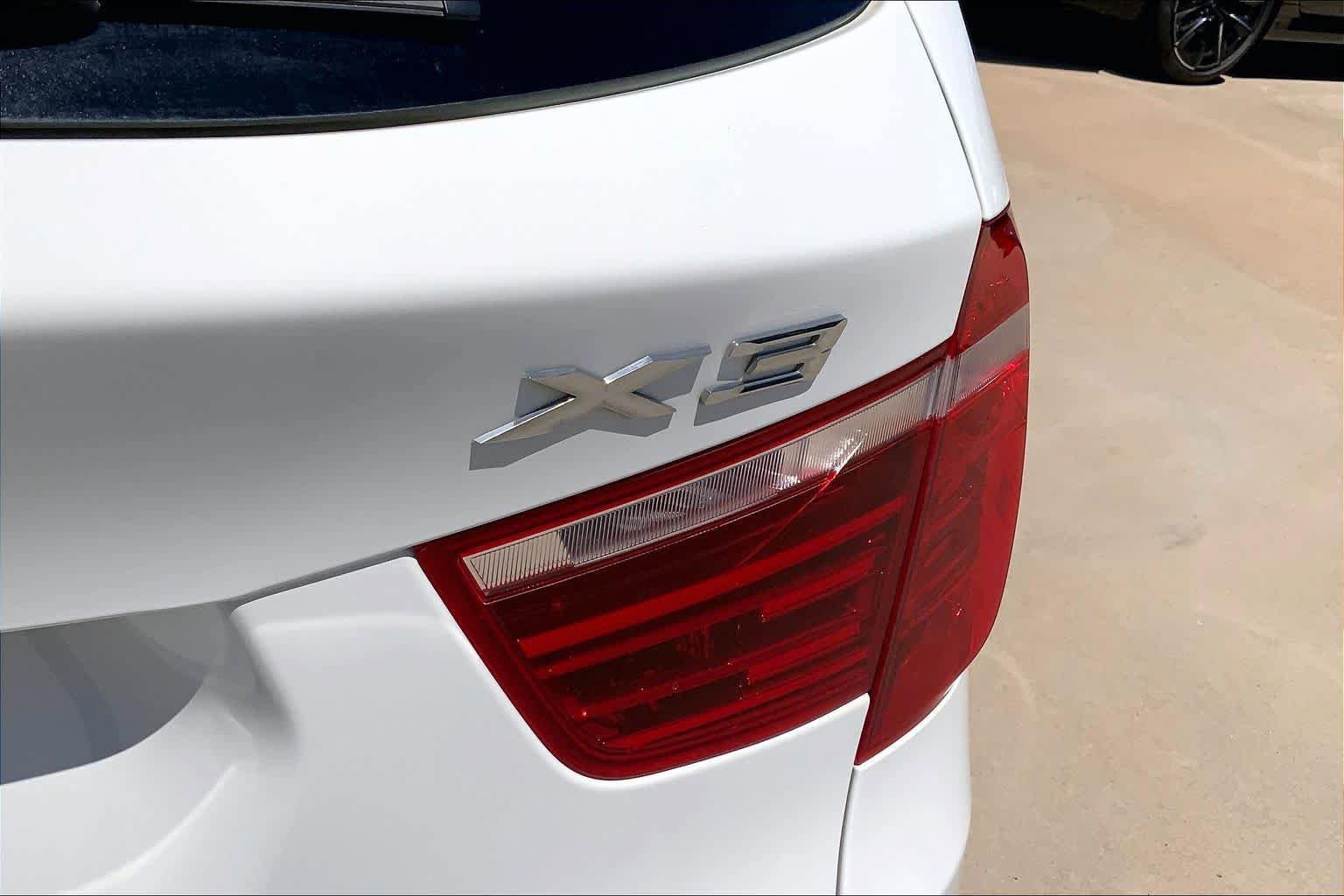 Used 2017 BMW X3 xDrive28i AWD/4WD image 9
