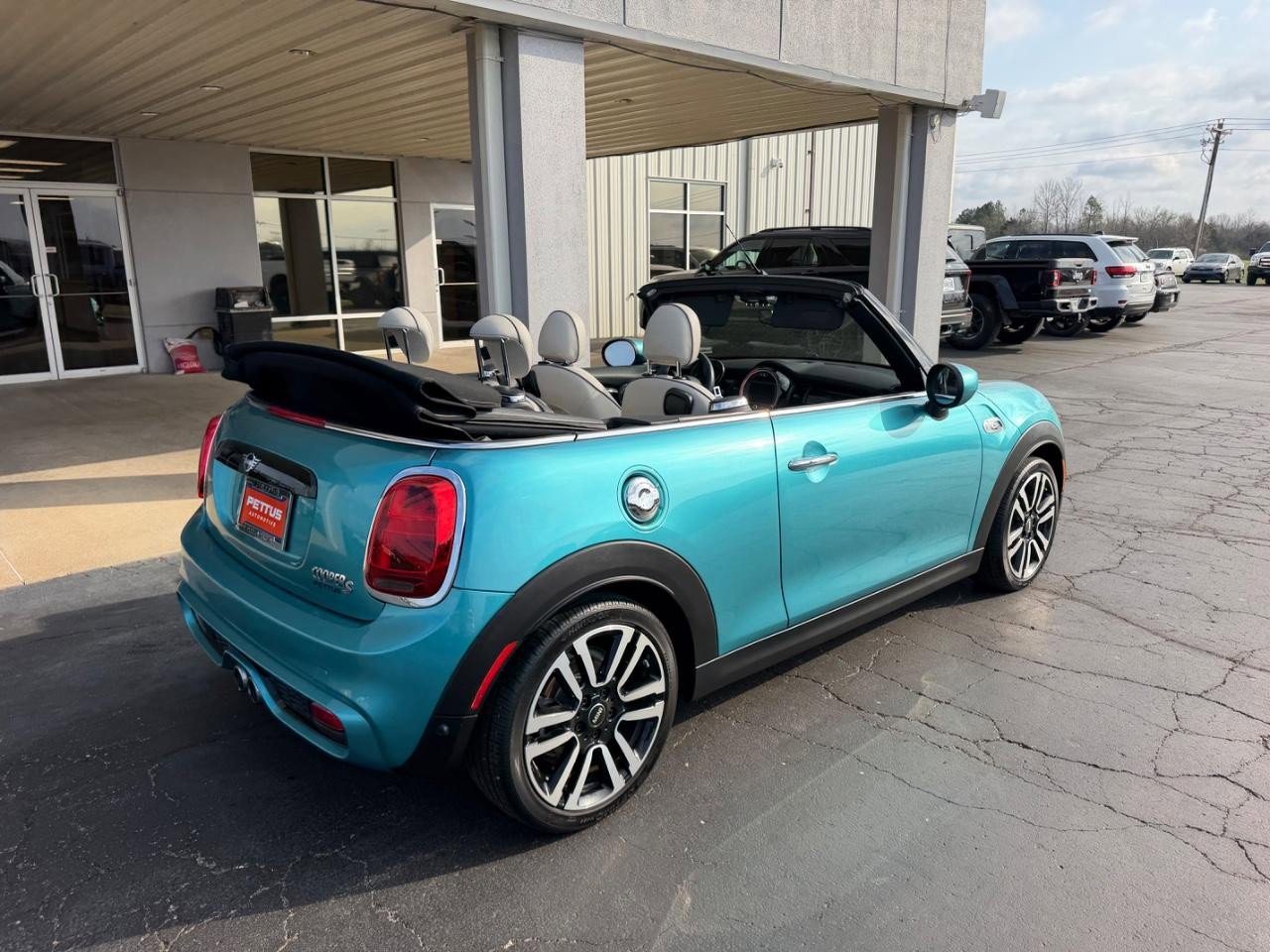 Used 2021 MINI Cooper S w/ Signature Upholstery Package FWD image 18