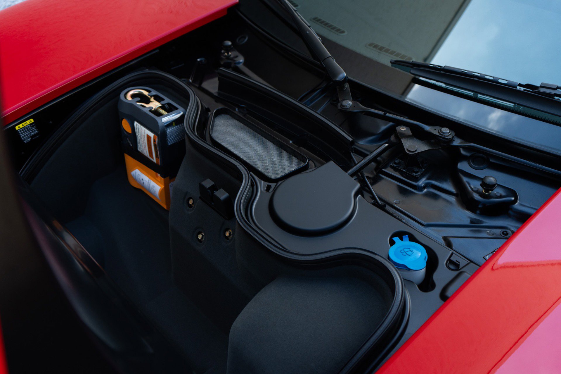 Used 2005 Ford GT RWD image 50