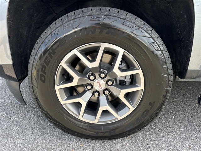 Used 2022 GMC Canyon AT4 image 9