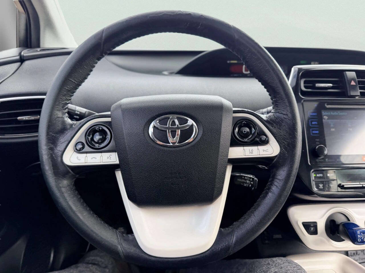 Used 2016 Toyota Prius Four w/ Advanced Technology Package image 27