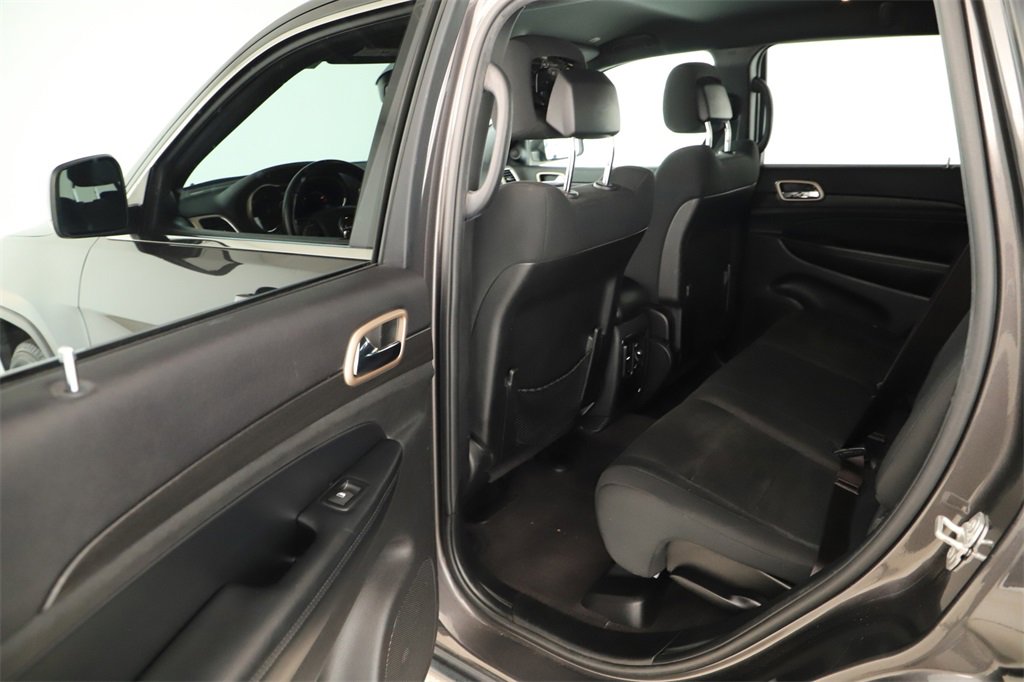 Used 2017 Jeep Grand Cherokee Laredo w/ Quick Order Package 23E image 25