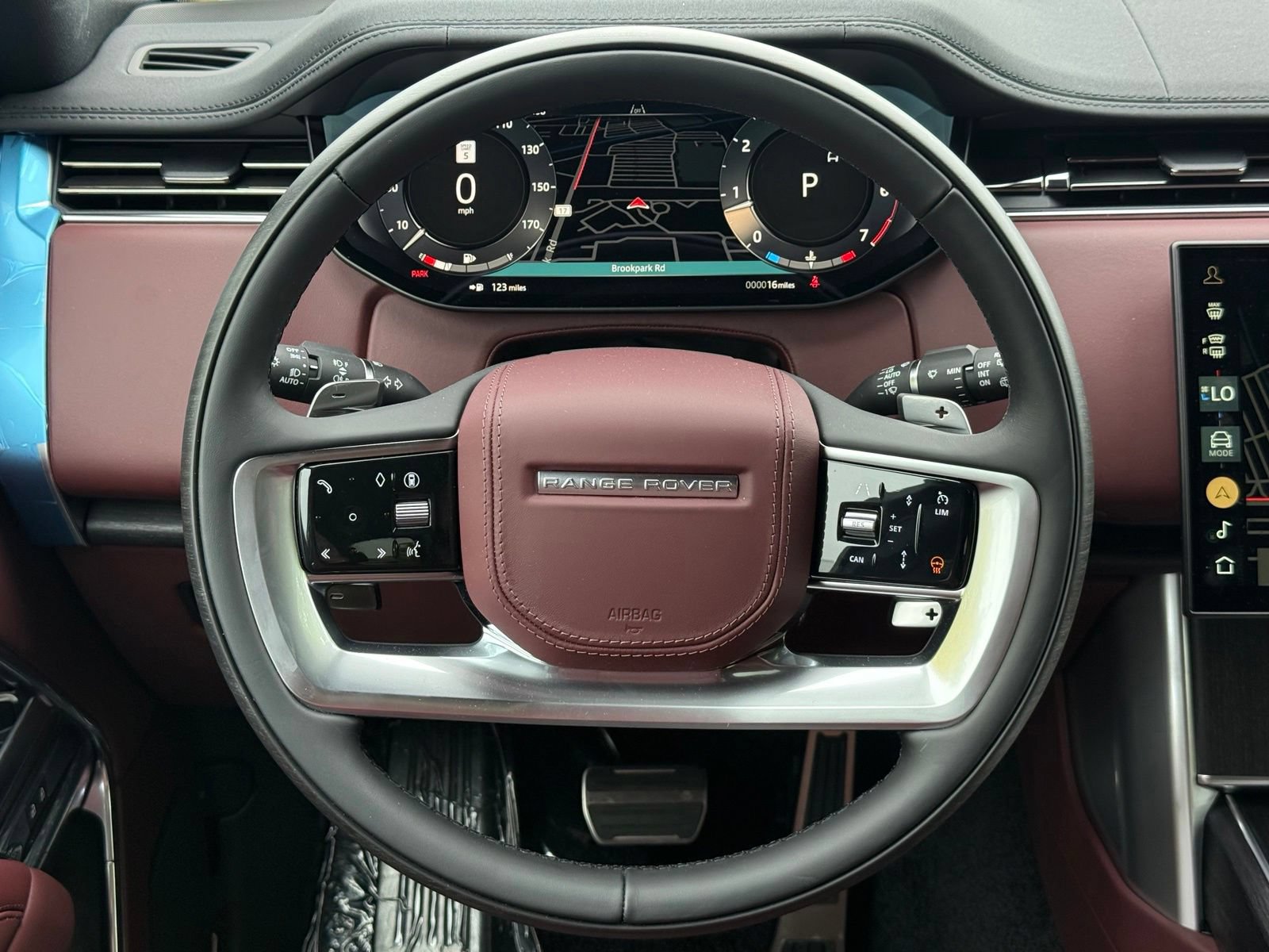 New 2026 Land Rover Range Rover SE AWD/4WD image 34