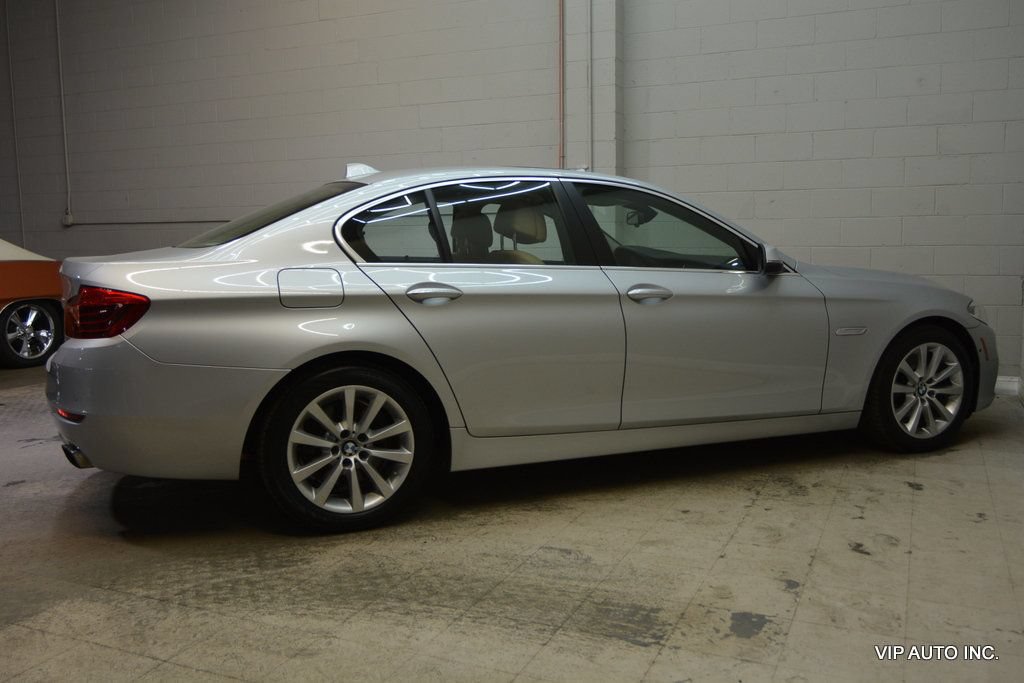 Used 2014 BMW 550i xDrive Sedan AWD/4WD image 32