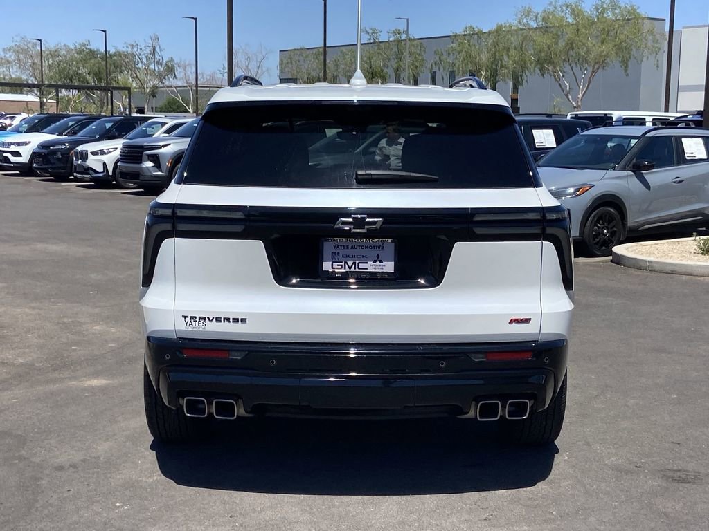 Used 2025 Chevrolet Traverse RS FWD image 5