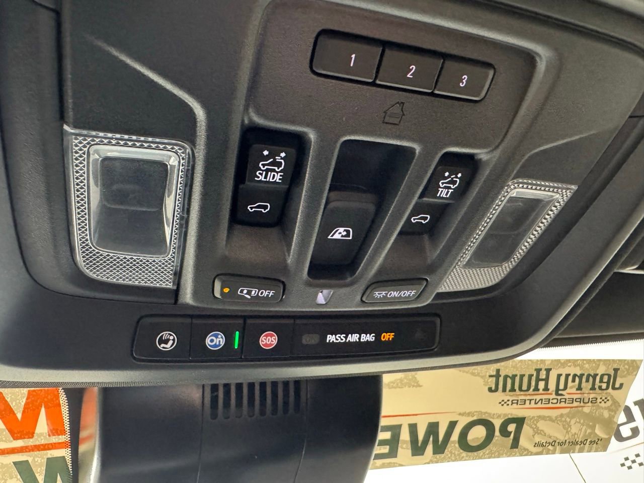 Used 2025 Chevrolet Silverado 1500 High Country w/ Technology Package image 32